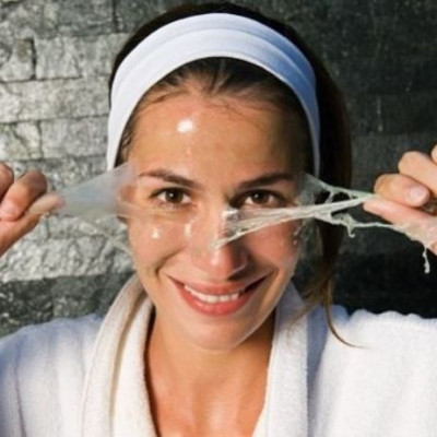 DIY: Ξεφορτωθείτε τα μαύρα στίγματα με αυτή τη σπιτική μάσκα!