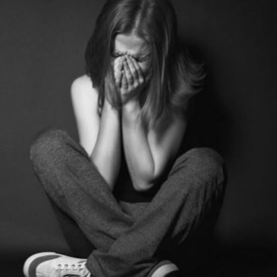 Μια οροθετική κοπέλα εξομολογείται: «Ήξερε πως μου μετέδιδε έναν ολόκληρο χρόνο τον ιό»