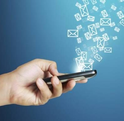 Βάζεις τελεία στο τέλος των sms; Μέγα λάθος! Σημαίνει ότι...