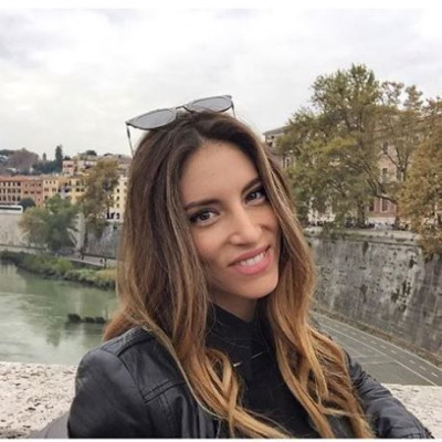 H Αθηνά Οικονομάκου άλλαξε τα μαλλιά της!