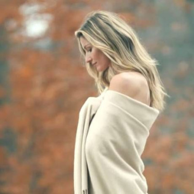 Η Gisele Bundchen μυρίζει την ουσία της ζωής