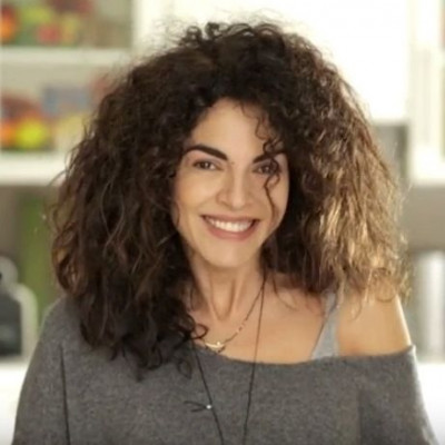 Η Μαρία Σολωμού είναι έτοιμη να αποκαλύψει κάτι πολύ προσωπικό!