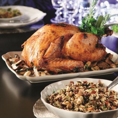 Γαλοπούλα με γέμιση από μανιτάρια, από τον Ηλία Μαμαλάκη!