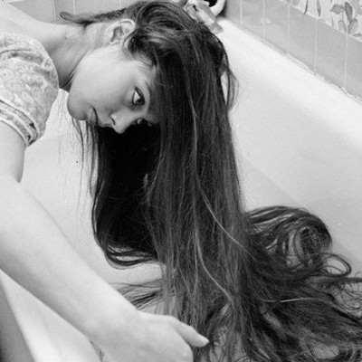 Rapunzel Family: Αυτή η οικογένεια δεν έχει κόψει ποτέ τα μαλλιά της!