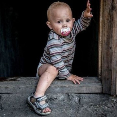 Μάνες που γεννούν στην εμπόλεμη ζώνη, αποπειρώνται να σκοτώσουν τα παιδιά τους!