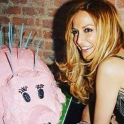 Τα απίθανα γενέθλια της Άννας Βίσση on stage! Η τούρτα έκπληξη και οι ευχές!