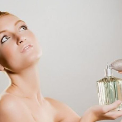 Ποιος είναι ο ιδανικός τρόπος για να φοράτε το άρωμά σας