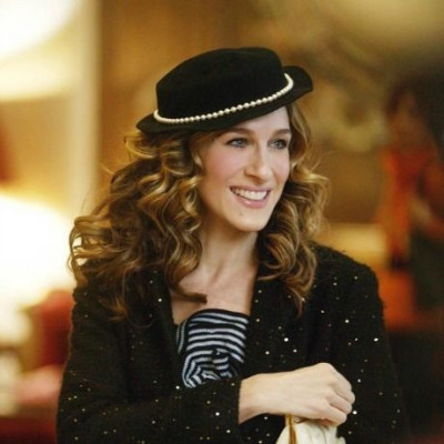 Η ατάκα της Carrie Bradshaw που θα σε βοηθήσει να διαλέξεις το outfit του ρεβεγιόν!