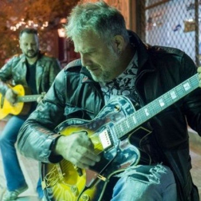 Ο Πασχάλης Τσαρούχας και ο Νικόλας Αδέσποτος στη Σφίγγα