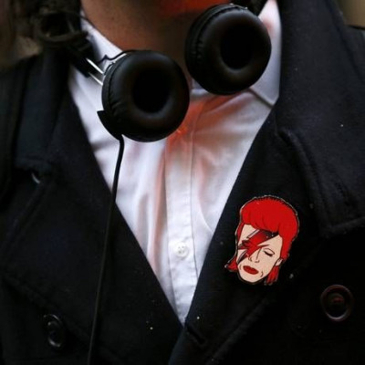 Madonna, Iggy Pop, Kanye West και άλλοι αποχαιρετούν τον David Bowie