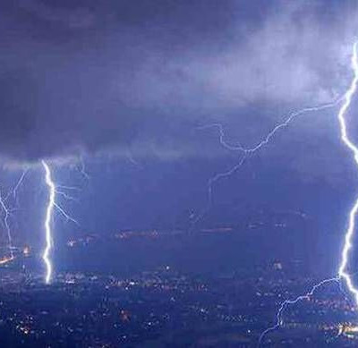 Καιρός: Έρχεται νέο κύμα κακοκαιρίας με καταιγίδες και χιόνια