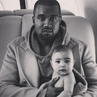 Ο Κanye West χρωστάει 53 εκατομμύρια δολάρια και ζητάει δανεικά από τον Mr. Facebook