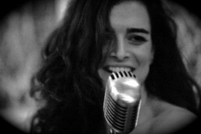 Η Αναστασία Παπαθεοδώρου live στο Cafe του Νομισματικού Μουσείου