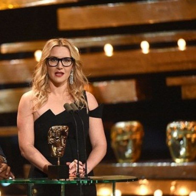 Την παραδεχόμαστε: Το μήνυμα της Kate Winslet που έδωσε ελπίδα σε όλες τις γυναίκες