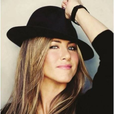 Ποιο είναι το «It» κούρεμα για το 2016 σύμφωνα με τον κομμωτή της Jennifer Aniston;