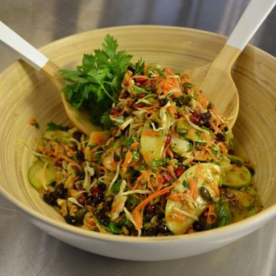 Πολίτικη σαλάτα granola