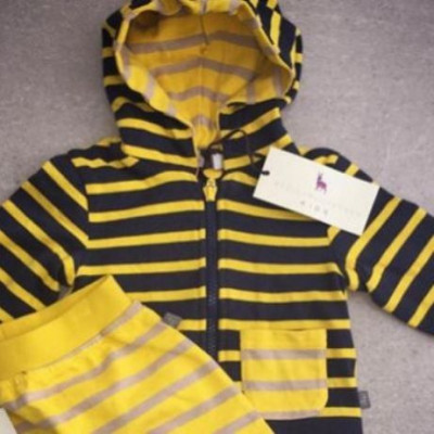 Πριν καλά καλά φουσκώσει η κοιλίτσα της απέκτησε το πρώτο δώρο για το μωρό που περιμένει!