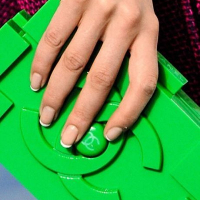 Το κόλπο που θα αλλάξει όλα όσα ήξερες για το γαλλικό στα νύχια σου!