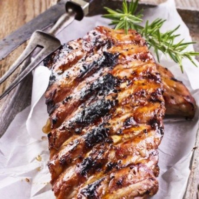 Παϊδάκια χοιρινά (spare ribs) με πικάντικο γλάσο
