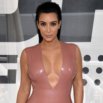 Η Kim Kardashian επέστρεψε στον (πολύ) σέξι εαυτό της