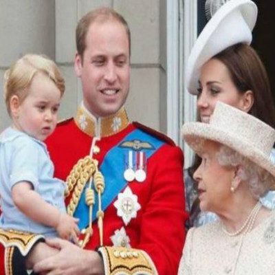 Έτσι φωνάζει ο πρίγκιπας George τη Βασίλισσα Ελισάβετ (βίντεο)