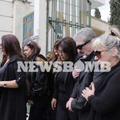 Μνημόσυνο Παντελίδη : Κατέρρευσε η μάνα