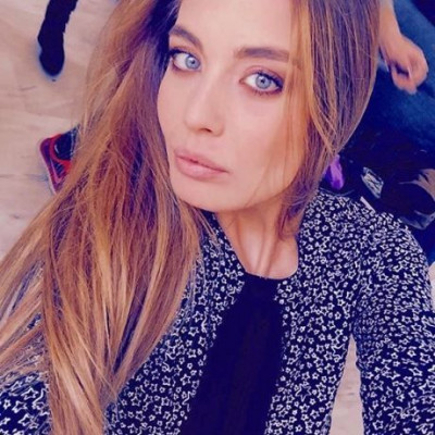 Η Αντωνία Καλλιμούκου «ανέβασε» τη θερμοκρασία στο instagram με το σέξι φόρεμά της