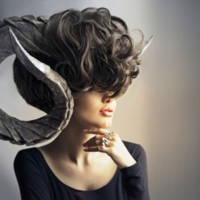 Είσαι γυναίκα Κριός; Δες με ποια ζώδια ταιριάζεις