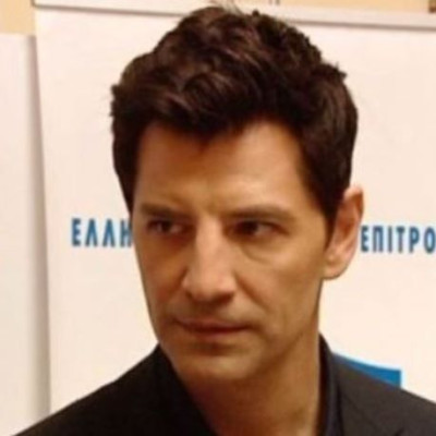 Ο μεγάλος φόβος του Σάκη Ρουβά για τη γέννηση του 4ου παιδιού! (βίντεο)