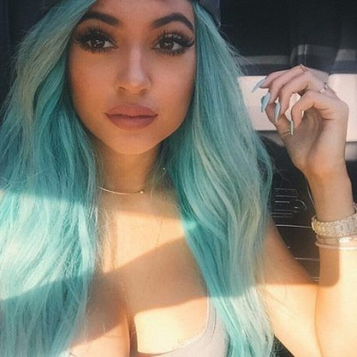 Η Kylie Jenner κατάφερε να είναι υπερβολική φορώντας μόνο το μαγιό της