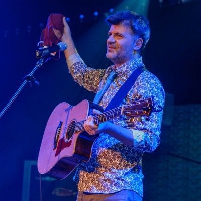 Ο Φοίβος Δεληβοριάς live στο Μύλος Club