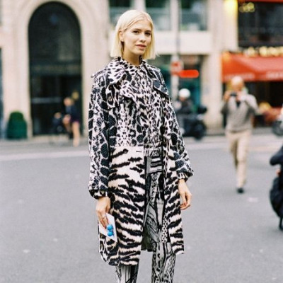 Στυλ και διάθεση: Πώς επηρεάζουν τα ρούχα που φοράμε καθημερινά την ψυχολογία μας;