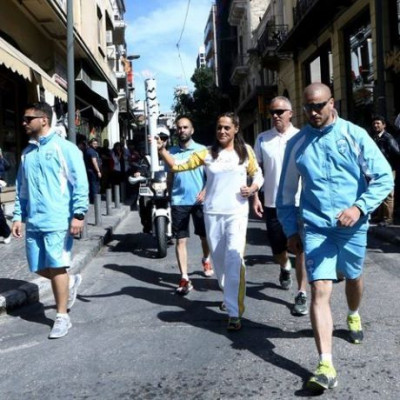 Η Βασιλική Κουβέλη συμμετείχε στη λαμπαδηδρομία της Ολυμπιακής Φλόγας