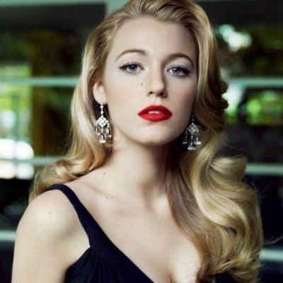 Μα πόσο φούσκωσε: Η κοιλίτσα της Blake Lively επιτέλους φάνηκε