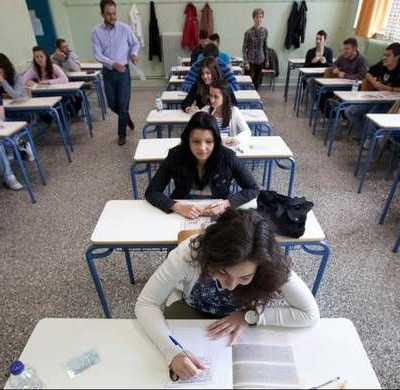 Πανελλήνιες 2016: Δείτε στο Newsbomb.gr τις απαντήσεις σε Φυσική και Ιστορία