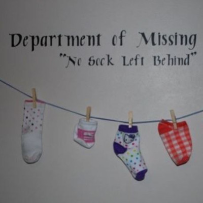 Χάνετε και εσείς κάλτσες μέσα από το πλυντήριο ρούχων; Αν ναι... δείτε που πάνε! (βίντεο)