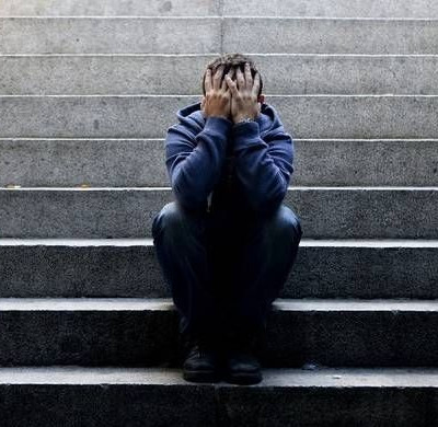 Σοκ στο Βόλο: Είδε τις εξετάσεις του και αυτοκτόνησε