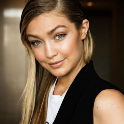 Gigi Hadid: Με ποιο beauty trend της δεκαετίας του 2000 έχει εμμονή;
