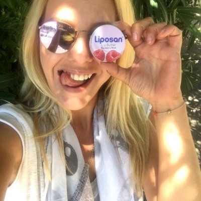 Αυτό το lip butter θα έπρεπε να...«τρώγεται»!