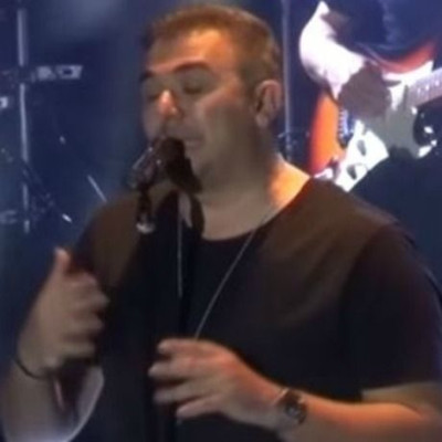 Ρίγη συγκίνησης όταν ο Ρέμος μίλησε από καρδιάς σε συναυλία του για τον Παντελίδη