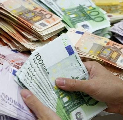 ΠΡΟΣΟΧΗ: Επίδομα τουλάχιστον 300 ευρώ το μήνα από την Πέμπτη - Πώς θα το πάρετε