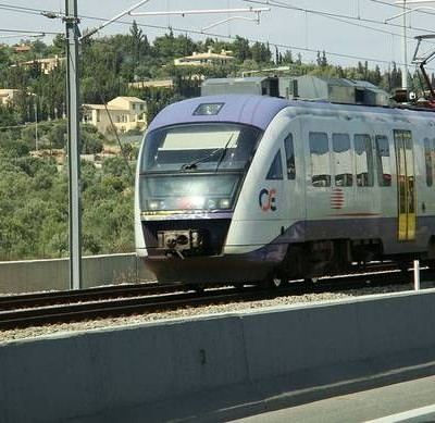 ΠΡΟΣΟΧΗ: Χωρίς τρένα και Προαστιακό έως την Τετάρτη