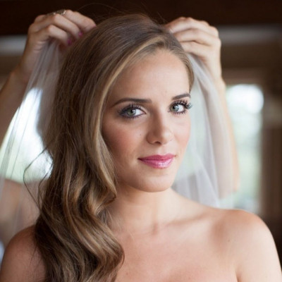 Παντρεύεσαι; Αυτά είναι τα πιο hot νυφικά χτενίσματα σύμφωνα με το Pinterest!