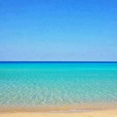 Καιρός να τρέξετε στην παραλία πριν «χτυπήσουν» οι καταιγίδες – Καύσωνας σήμερα, βροχές από αύριο