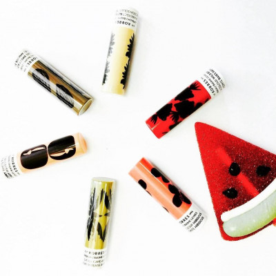 Ζουμερά και ενυδατωμένα χείλη όλο το καλοκαίρι με τη νέα συλλογή Lip Care της Κορρές!