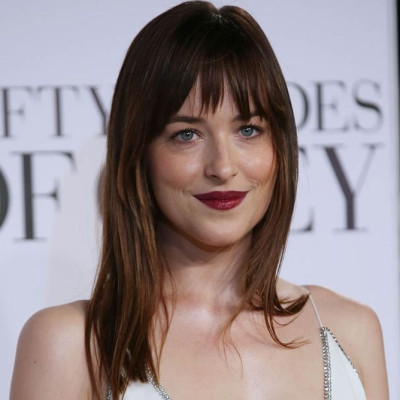 Oι εικόνες που μας έκαναν έξαλλες: Κάπως έτσι διατηρεί το κορμί της η Dakota Johnson