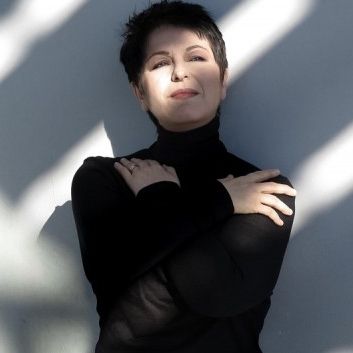 Βραδιά Πανσελήνου με τη Σόνια Θεοδωρίδου στα Αισχύλεια 2016