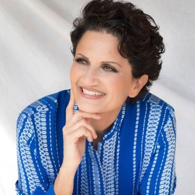 Με τα χρώματα της Ελλάδας: Η Άλκηστις Πρωτοψάλτη στο Loutraki Festival 2016