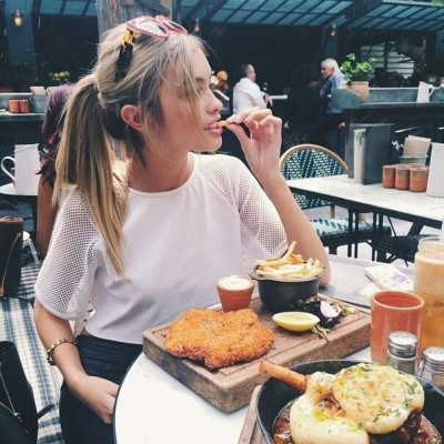 6 σερβιτόροι αποκαλύπτουν τι δεν πρέπει ποτέ να παραγγείλεις σε ένα εστιατόριο