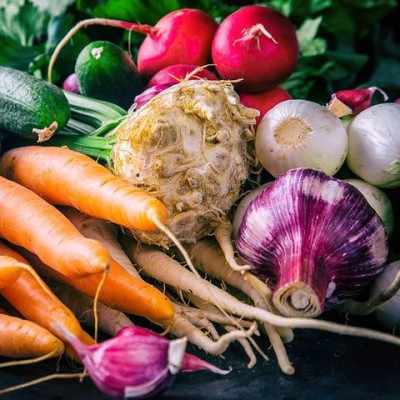 Ένα γρήγορο τρικ για πιο καθαρά φρούτα και λαχανικά! (βίντεο)